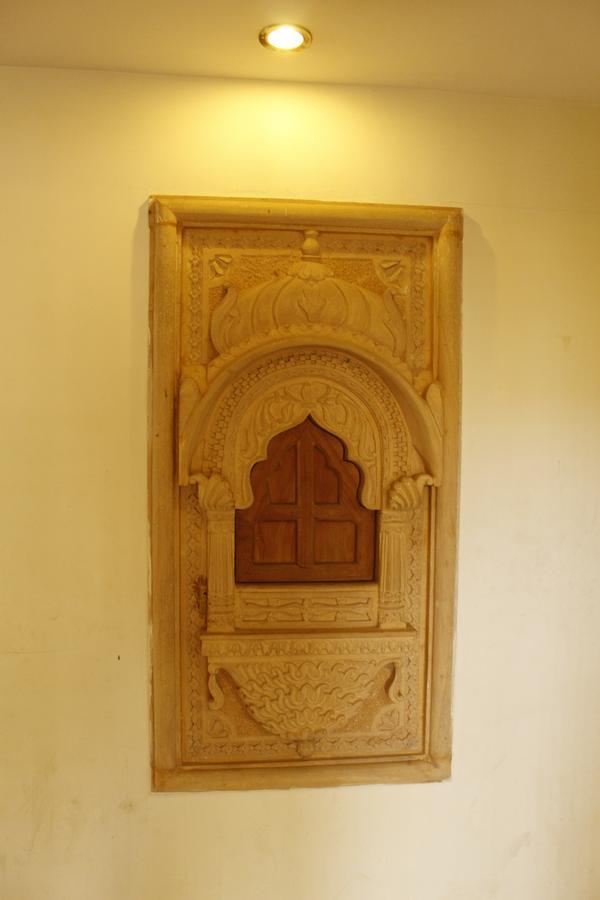 ג'איסלמר Hotel Vrinda Palace מראה חיצוני תמונה