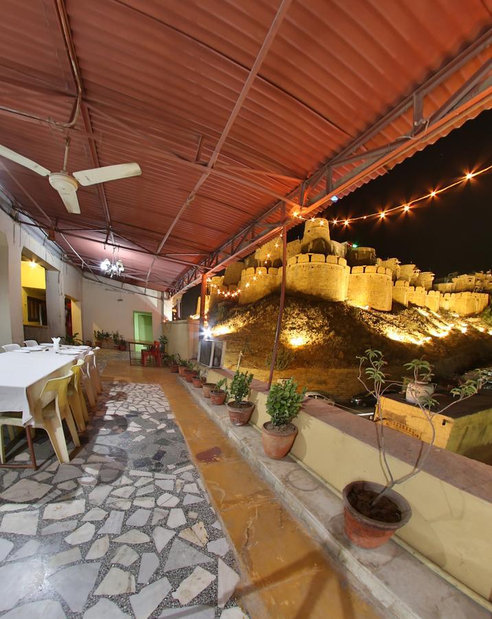 ג'איסלמר Hotel Vrinda Palace מראה חיצוני תמונה