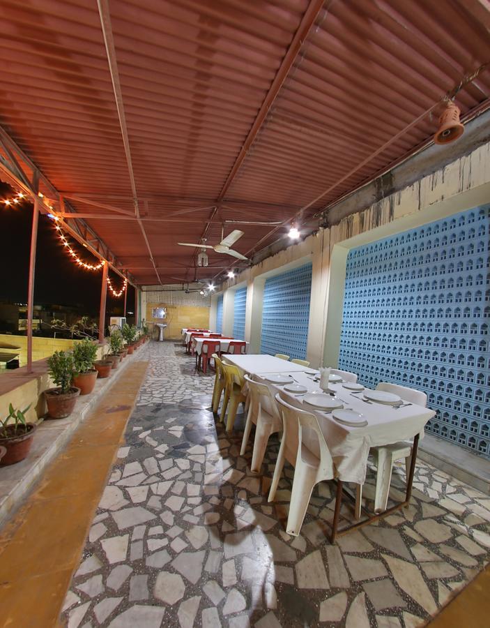 ג'איסלמר Hotel Vrinda Palace מראה חיצוני תמונה